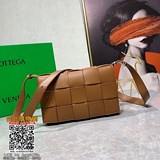 新款 Cassette 開春款