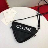 Celine三角包 網紅同款 出貨啦