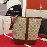 Celine 水桶包 牛皮配白色花料 去年老花火遍全網，後添白花系列 夏