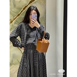  Celine ｜strap box 秀款有點吸晴哦 以小方盒的設計呈現