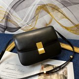 【原單品質】手搓紋豆腐包最新款BELT BAG-豆腐包, Celine在