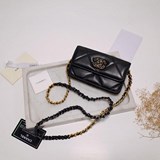2023chanel非常古複好看，其很實能裝能放下手機，無論矮高胖瘦都可以背，簡