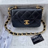 2023chanel 春夏新款粗鍊條口蓋包出貨；耐磨小羊皮，尺寸21x12cm，