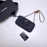 2023chanel 專櫃同款原版牛皮鍊條包．手機包鍊條可拆卸，  全手工打造，