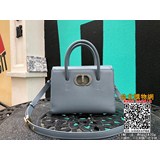 Dior  Honore  手掌紋