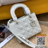 采用頂級進口皮 磨砂 配絲巾（Lady  Dior)