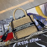 p240  dior2021早春度假系列上是在開玩笑嗎？迪奧在搞什麼把早春度假系