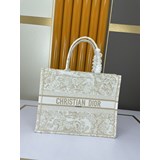 新品Dior 早春最新款 購物袋 單肩包官網系列 走秀款 全力打造精緻優