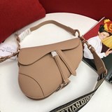 新品Be a classic with classics時尚易逝經典永存