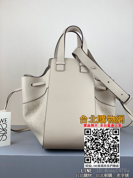 loewe 名牌包包,loewe 新款,loewe 包包!