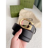  Gucci 新款4.0《Aria-時尚詠歎調》系列推出多款單色調配飾，
