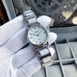 (女款)品牌：浪琴（最新傑作 高雅風格）火爆登場類型：石英女士腕表（頂級卓越）表帶：真牛