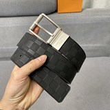  LOUIS VUITTON 腰帶 專櫃有售款。寬度40毫米 專櫃編碼M