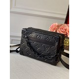 2023新款 n55702  克壓mallle mini soft的特點是其mo