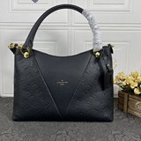 2023新款1比1：m43967 monogram帆布裁製而成，飾有醒目的三角形