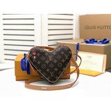2023新款1比1：m45419 愛心包 絲印 boite chapeau so
