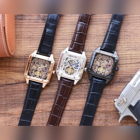 方形精品！【最新】：卡地亞多功能設計獨家首發【類型】：精品男士腕表【表帶】