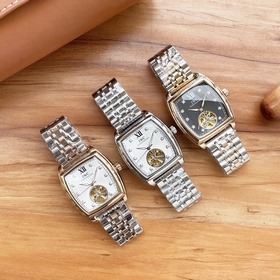 萬國 Iwc 精品男士腕表，經典大三針搭載飛輪設計，尊貴大氣，紳士風範，卓越品質