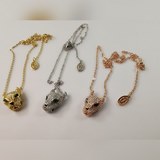 Cartier 品牌的象征之一。火爆 Cartier豹子 祖母綠寶石 項鍊  卡