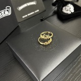 專櫃新款
不爆不發
廠家直銷價
原版一比一複刻
配送整套專櫃正品包裝
克羅心複古