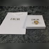 迪奧經典镂空滴油白色黑色DIOR英文字母黃金色寬版戒指專櫃一緻黃銅材質
