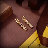 FENDI 芬迪  logo耳環 高端定制  爆款新款 簡單大方 華麗登場 ，很
