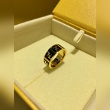 FENDI 芬迪  戒指 高端定制  爆款新款 簡單大方戒指 華麗登場 ，很難見