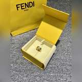 FENDI 芬迪  戒指 高端定制  爆款新款 簡單大方戒指 華麗登場 ，很難見