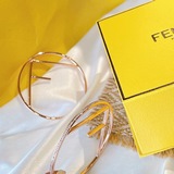 Fendi 芬迪 秋冬新款 滿鑽 字母 耳圈 精工打造原版一緻黃銅材質搭配s92