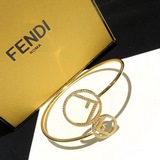 大牌 芬迪 Fendi 新款F字母 滿鑽 開口 手镯 金屬感镂空字母 高端定制9