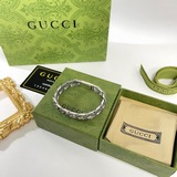 Gucci手鍊專櫃同步材質925純銀新款GG圓珠鍊造型再現于手鍊之上，搭配配件完