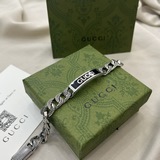 Gucci古馳新款刻紋鍊黑色琺琅手鍊

尺寸：18cm  20cm  22cm