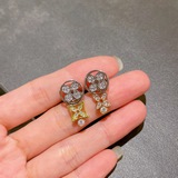 LV耳釘耳環奢華Lv鑲鑽耳環  耳釘 熱銷款 925純銀針 亞金材質！LV 奢華