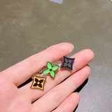 LV耳釘奢華Lv耳環  耳釘 熱銷款 925純銀針 亞金材質！LV 奢華耳吊 女