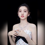Tiff 蒂芙尼 Modern Keys 系列  單T 光面微鑲晶鑽不對稱開口 