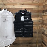 MONCLER 蒙口最新mon羽絨背心（蒙家王牌尖貨，鎮店之寶】遲來的渠