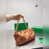 配盒size：28 13cmThe Chain pouch葆蝶家！！B