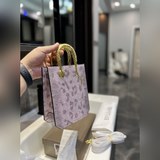 寶格麗mini托特 Tote |蛇頭包太愛啦實物真的很好看！！手感也很好 雖然