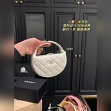 全套包裝尺寸17.11香奈兒半月包獨特設計 時尚又經典超級百搭 上身又A