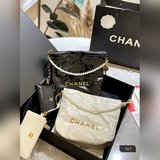 折疊禮盒包裝chanel香奈兒 全新尺寸 mini 垃圾袋 珍珠鍊bag 手感