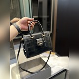 蔻馳 Coach 手提斜挎包顔值很到位 實用性非常好任何風格都可駕馭集美必