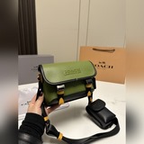 (折疊盒)size：20×15COACH 蔻馳新款二合一郵差包經典又好用