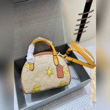 配折疊盒子 蔻馳九月舞動小雞扭動身軀的小雞太可愛啦~舞動小雞 印花元素着實m