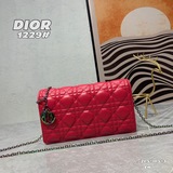 Diorcaropouch火爆新款鍊條包精緻小巧，原版五金，進口牛皮  新款迪奧