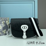 【原版品質】迪奧豆腐包 Dior BOBBY 早秋新款複古包，複古牛皮的紋路，硬