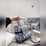 ｜折疊禮盒包裝Dior Lady D-Lite刺繡包明星同款刺繡戴妃配斜挎帶