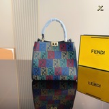 fendi/芬迪新款peekaboo ff托特包手提包單肩包女包 尺寸：29*1