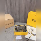 禮盒包裝    芬迪 2023新款baguette ff法棍包 單肩斜跨女包