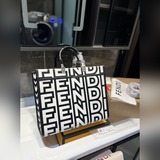 印花 芬迪 最愛的fendi sunshine mini tote托特包 fe