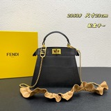 配盒子，原版皮，fendi羊皮小貓包peekaboolseeupetite它是p